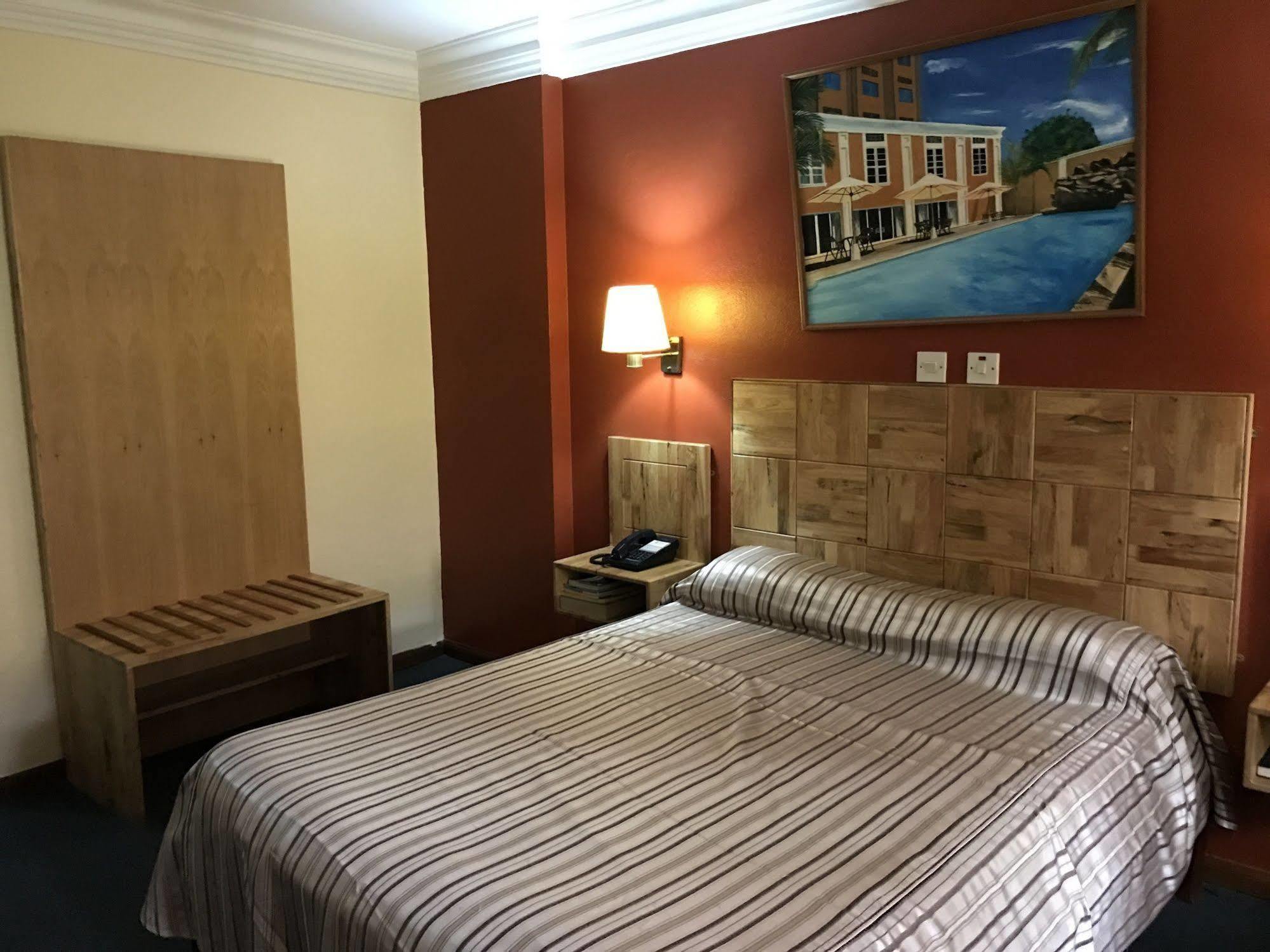 Le Saint Georges Hotel بورت لويس المظهر الخارجي الصورة